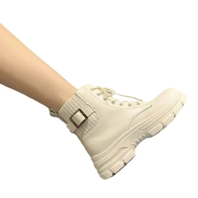 Chaussures type rangers femme