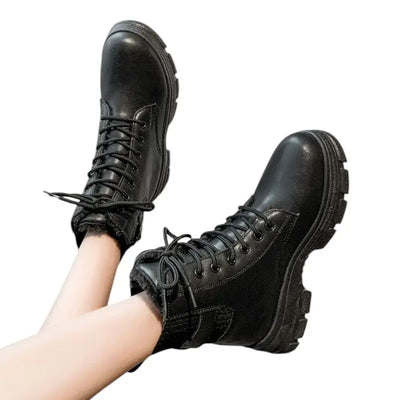 Chaussures type rangers femme