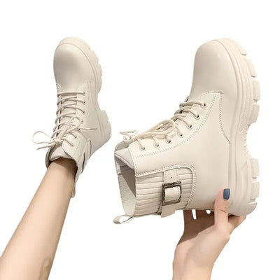 Chaussures type rangers femme