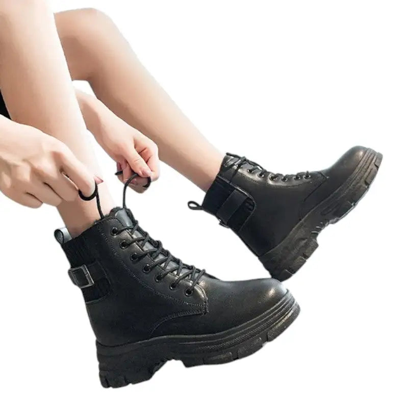 Chaussures type rangers femme