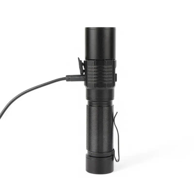 Lampe torche etanche puissante