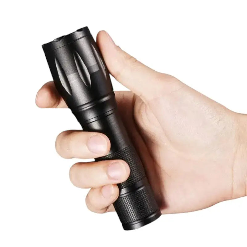 Lampe torche militaire tactique