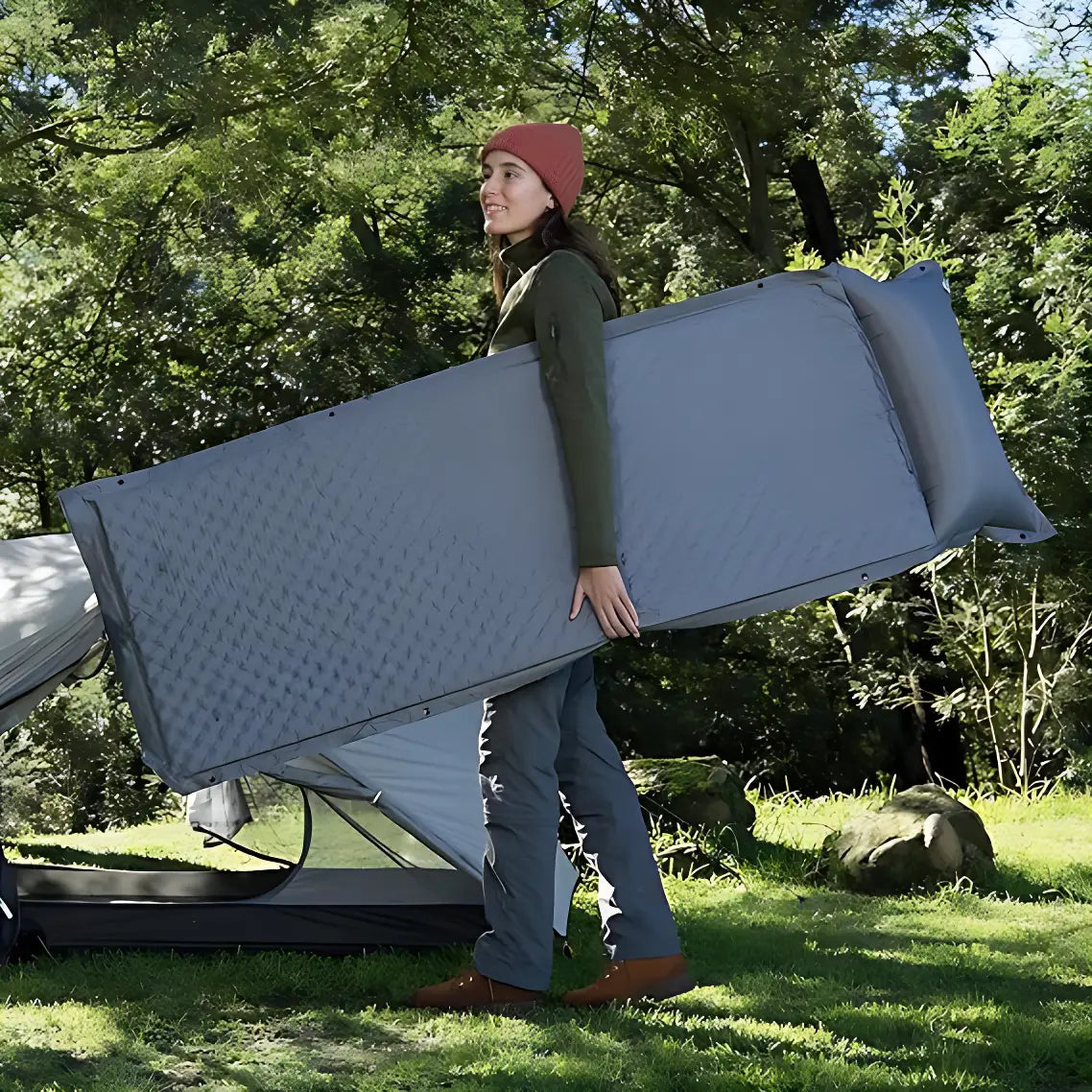 Matelas camping autogonflant 183x57x2,5 cm