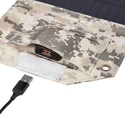 Panneau solaire randonnée pédestre