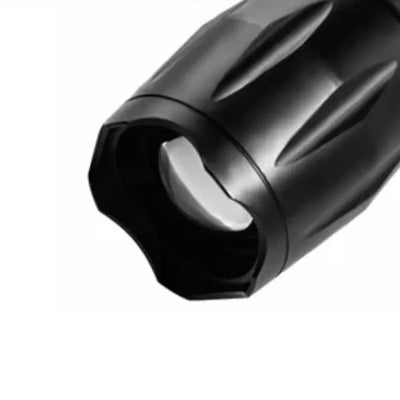 Lampe torche militaire tactique